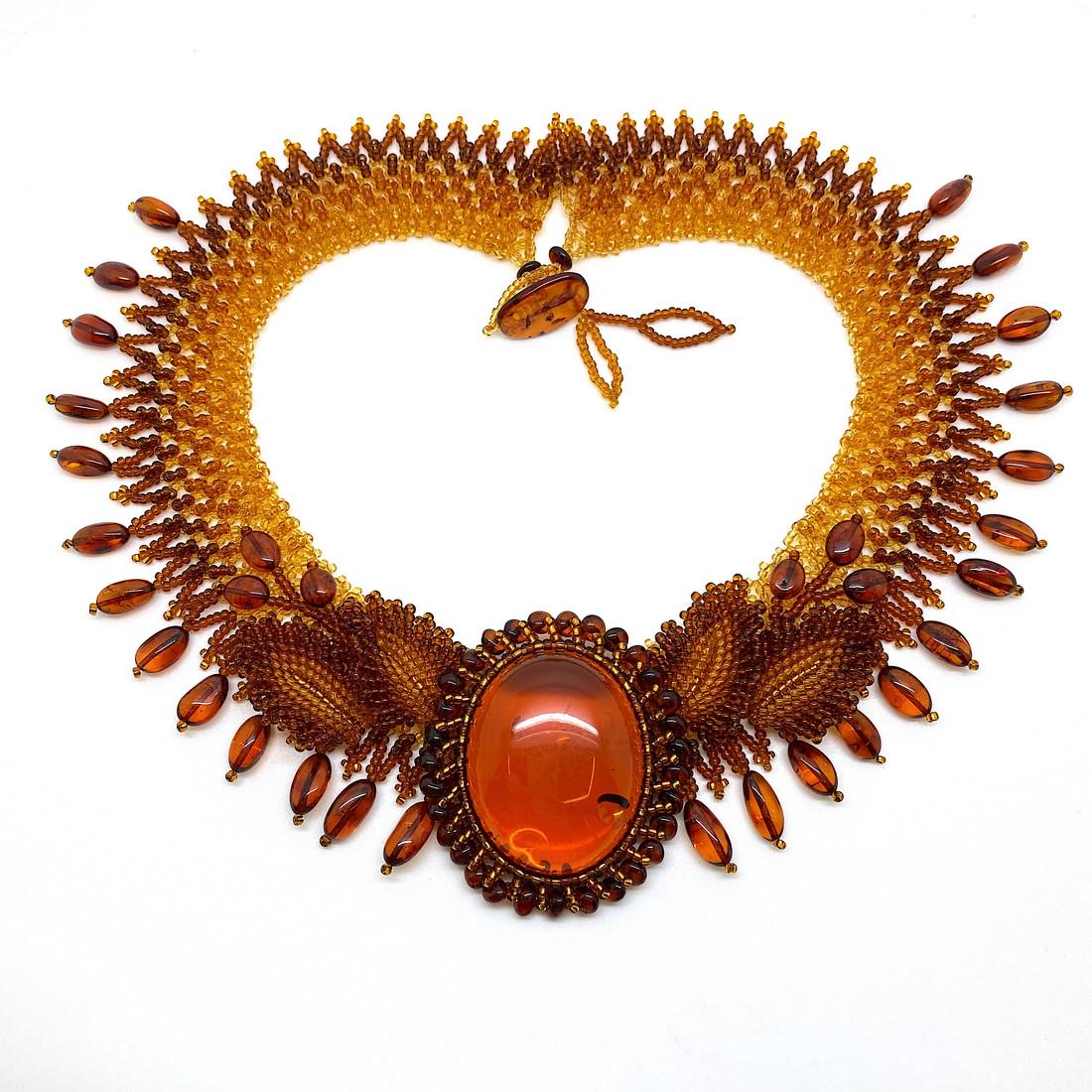 Fascinating Amber Floral Necklace made from leaf like (1 of 8)