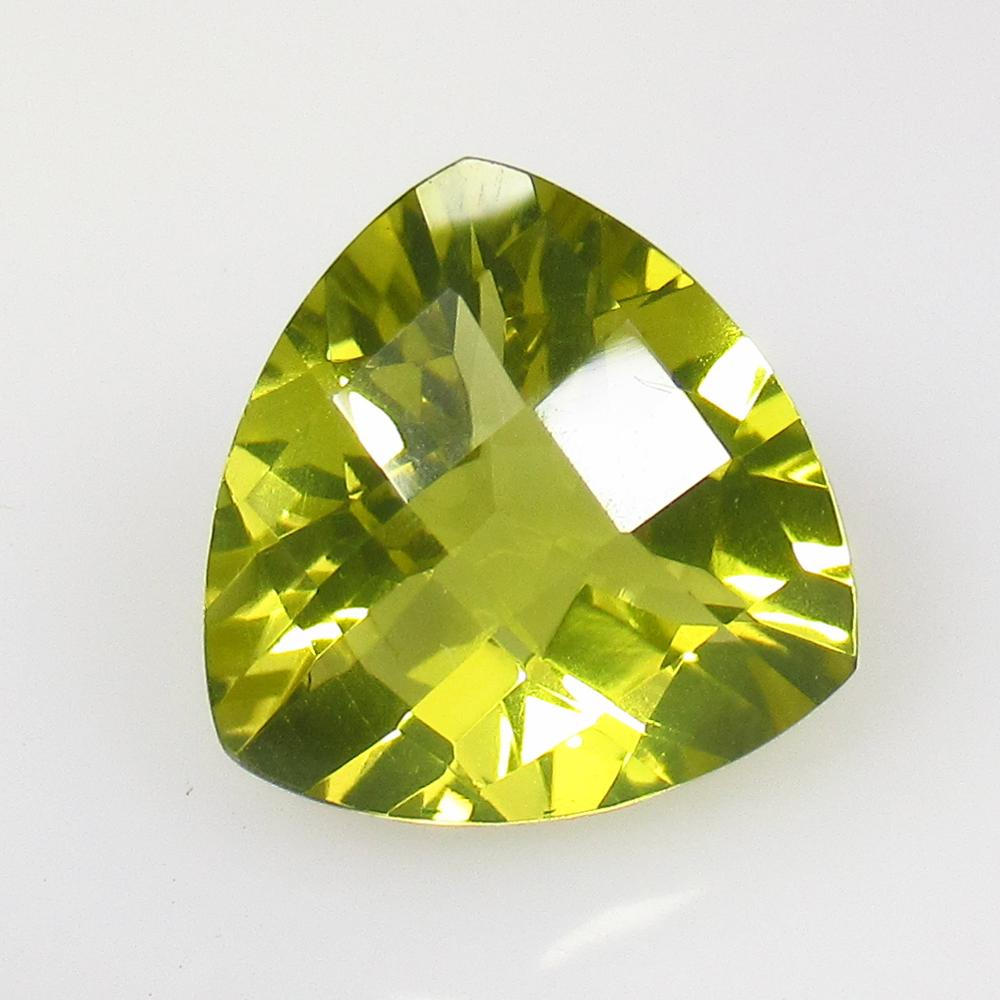 7.15 Ct Natural Lemon Quartz Trillion Cut: No Reserve! Title: 7.15 Ct Natural Lemon Quartz Trillion Cut Stone Clarity: VVS Gemstone: Natural Lemon Quartz Carat Weight: 7.15 Size/Dimensions: 13.90 x 13.80 x 8.00 mm Additional Information: Good 