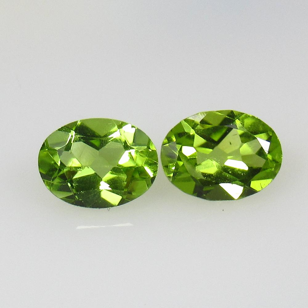 2.50 Ct Natural Pakistan Peridot Oval Pair: No Reserve! Title: 2.50 Ct Natural Pakistan Peridot Oval Pair Stone Clarity: VVS Gemstone: Natural Peridot Carat Weight: 2.50 Size/Dimensions: 7.90 x 6.00 x 3.70 mm / 2 Pc's Additional Information: To