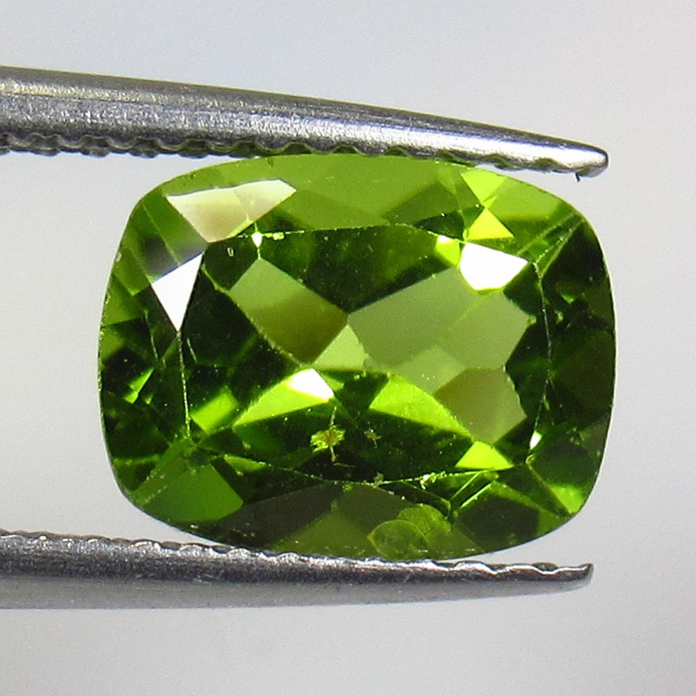 2.25 Ct Natural Pakistan Peridot Cushion Cut: No Reserve! Title: 2.25 Ct Natural Pakistan Peridot Cushion Cut Stone Clarity: VVS Gemstone: Natural Peridot Carat Weight: 2.25 Size/Dimensions: 8.90 x 7.00 x 4.80 mm Additional Information: Top Class