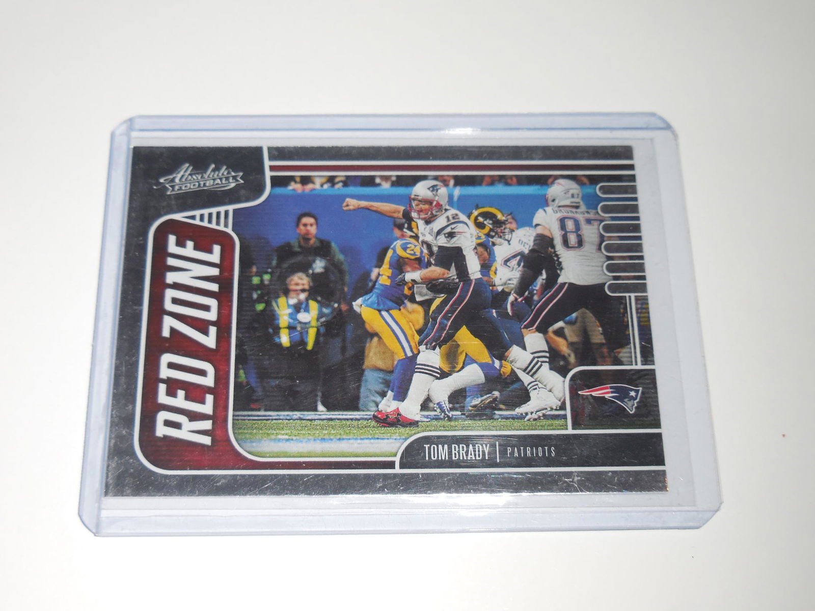 2019 ABSOLUTE TOM BRADY RED ZONE HOLOFOIL INSERT (1 of 2)