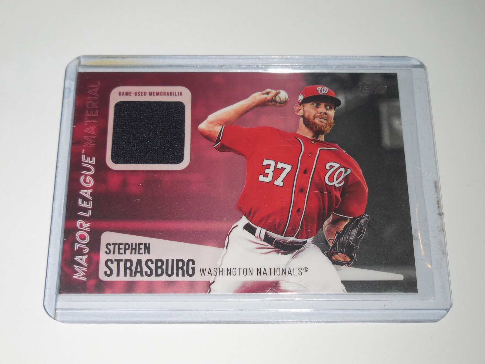 2019 TOPPS STEPHEN STRASBURG GAME USED JERSEY CARD: No Reserve! Title: 2019 TOPPS STEPHEN STRASBURG GAME USED JERSEY CARD Description: THIS IS A VERY NICE CARD FOR ANY COLLECTOR. APPROXIMATELY NEAR MINT CONDITION OR BETTER. COMES WITH SLEEVE AND TOP LO