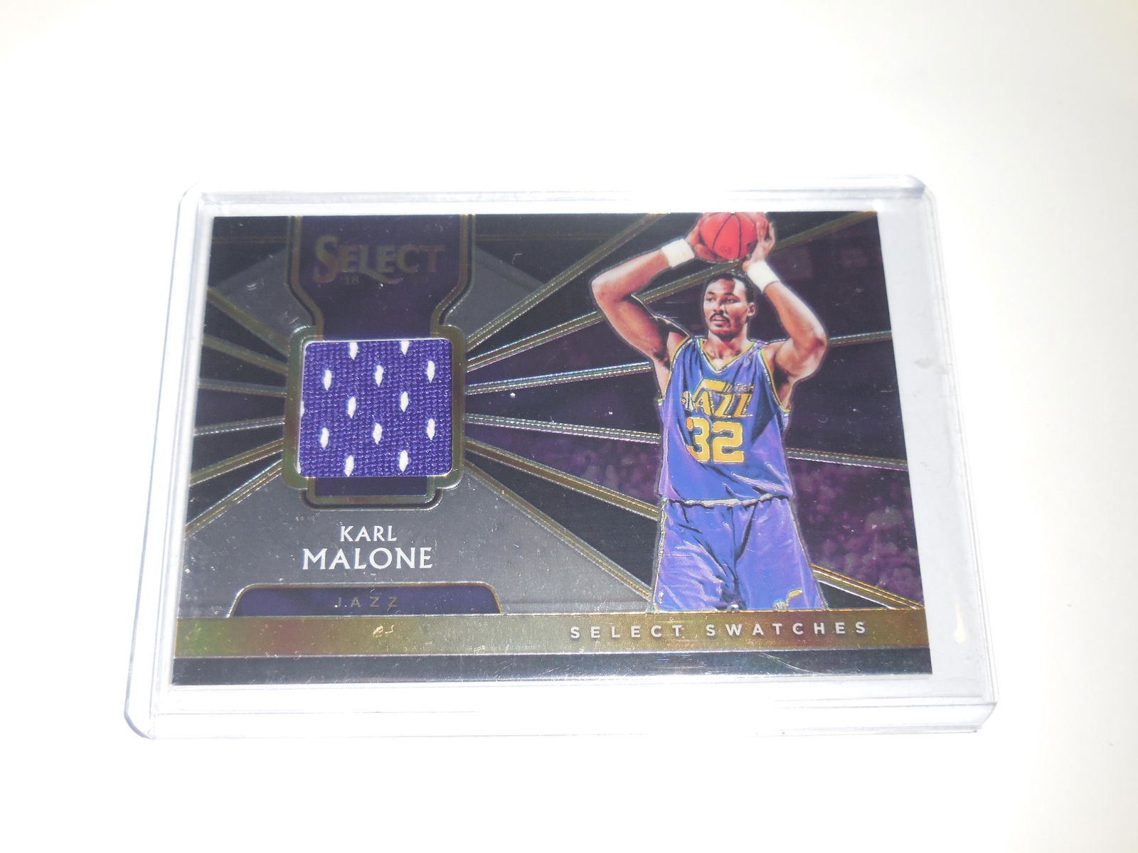 18-19 PANINI SELECT KARL MALONE GAME WORN JERSEY CARD (1 of 2)