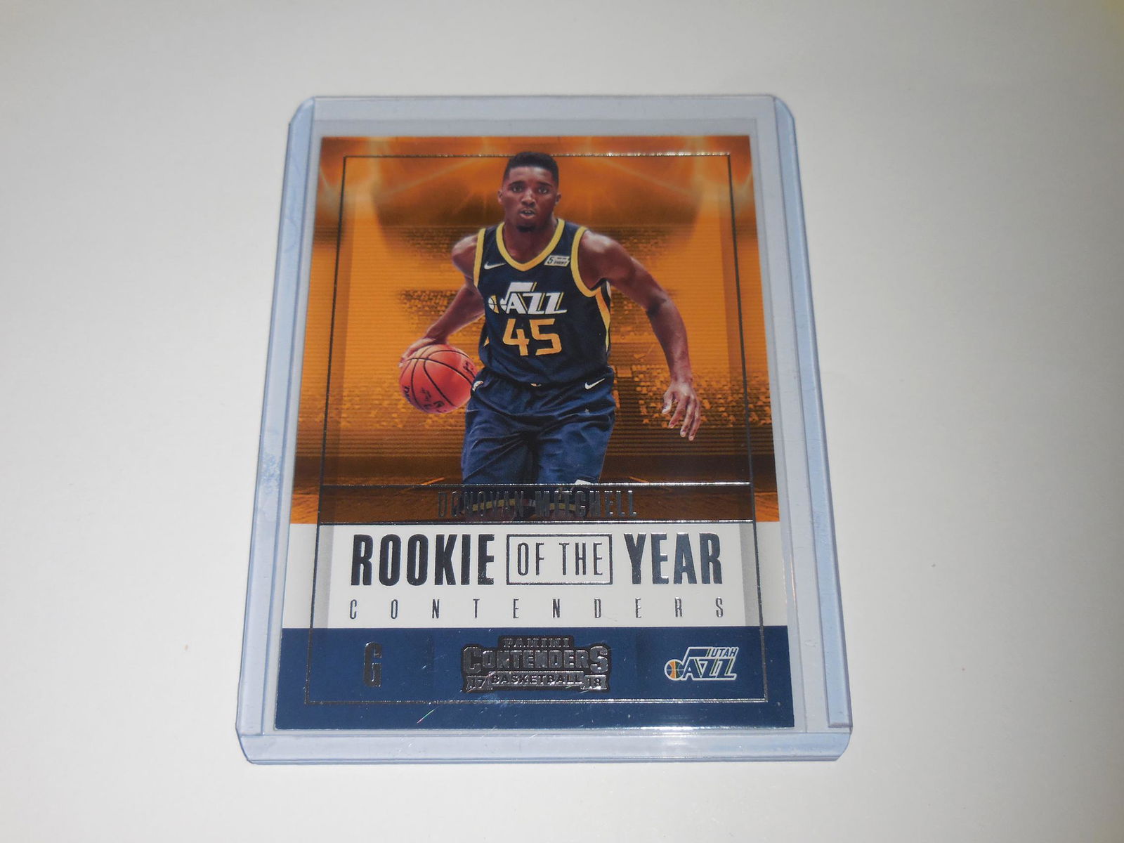 17-18 PANINI CONTENDERS DONOVAN MITCHELL ROOKIE CARD (1 of 2)