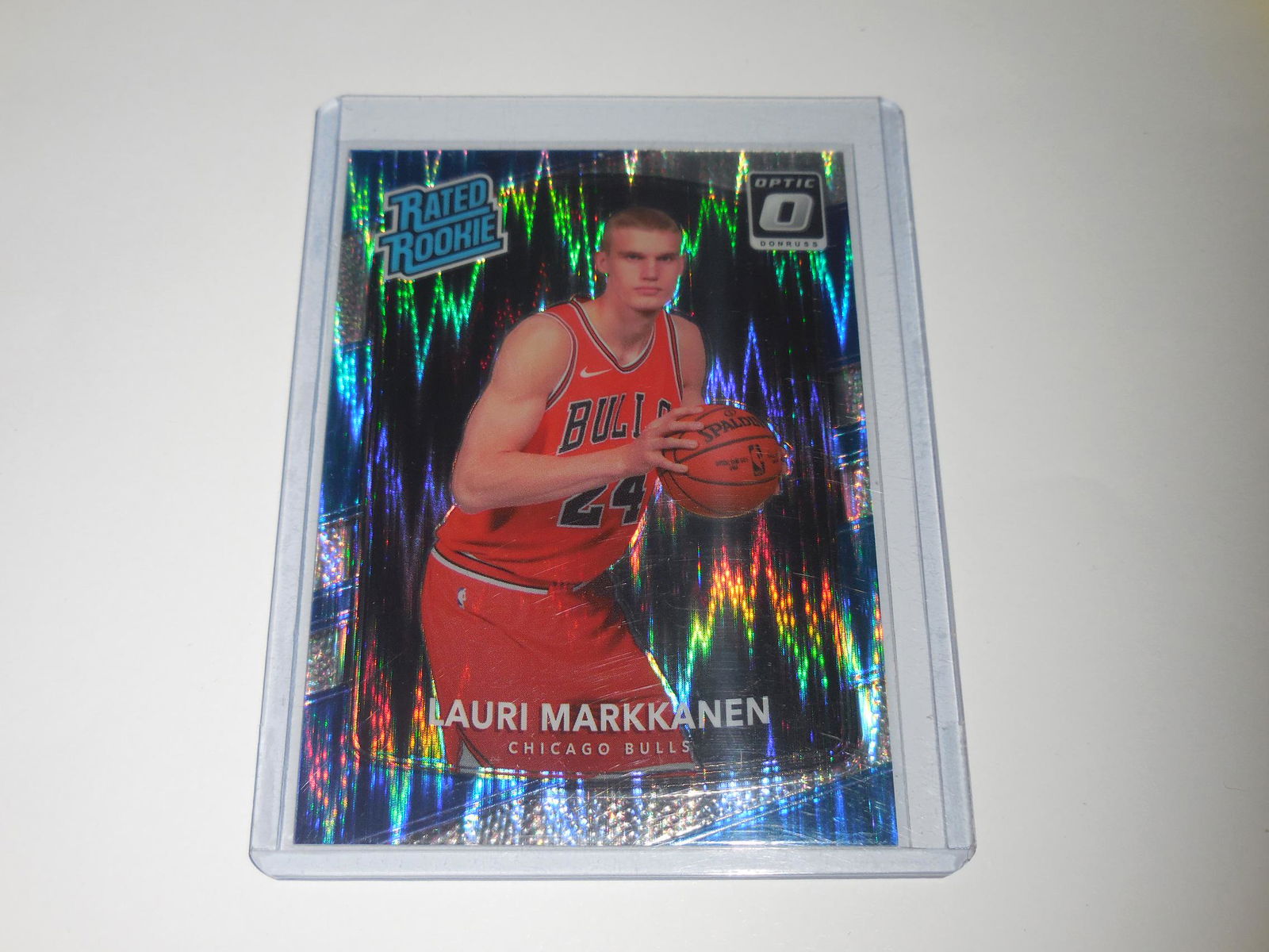 2017-18 OPTIC LAURI MARKKANEN OPTIC SHOCK ROOKIE CARD (1 of 2)
