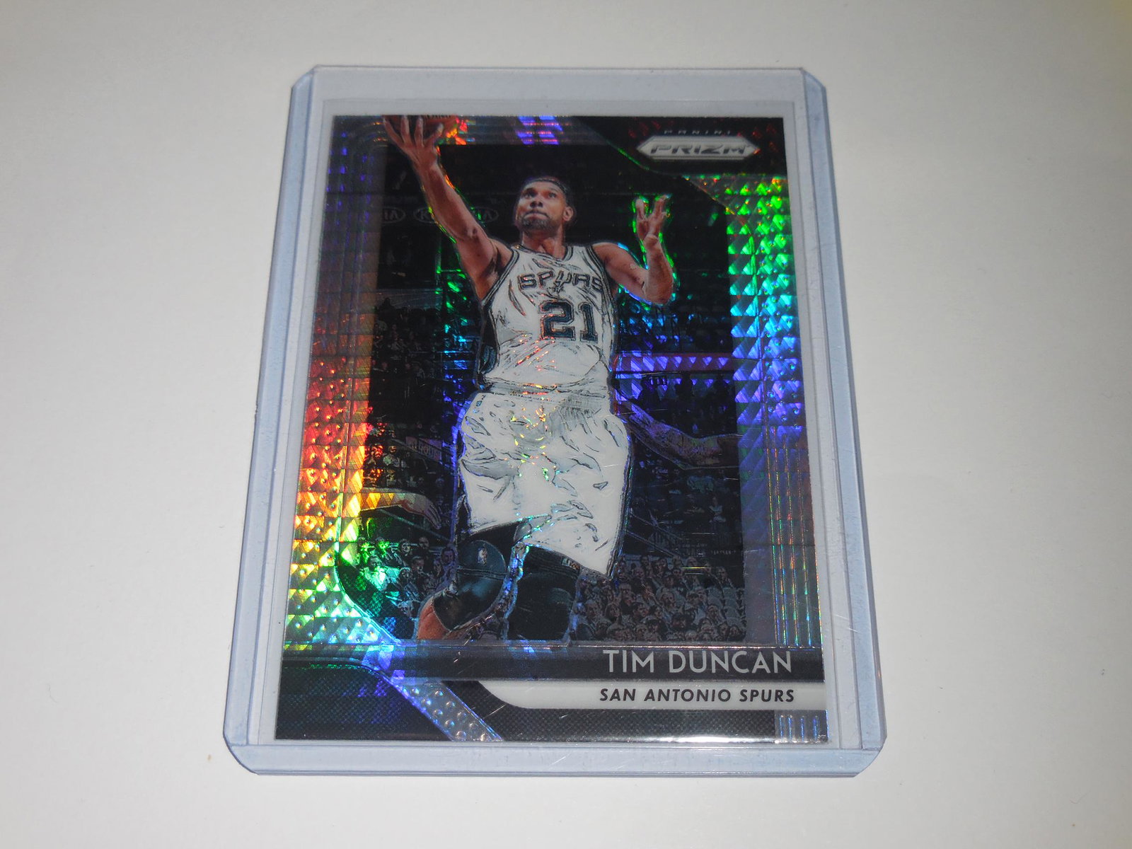 18-19 PANINI PRIZM TIM DUNCAN SILVER WAVE PRIZM: No Reserve! Title: 18-19 PANINI PRIZM TIM DUNCAN SILVER WAVE PRIZM Description: THIS IS A VERY NICE CARD FOR ANY COLLECTOR. APPROXIMATELY NEAR MINT CONDITION OR BETTER. COMES WITH SLEEVE AND TOP LOADE
