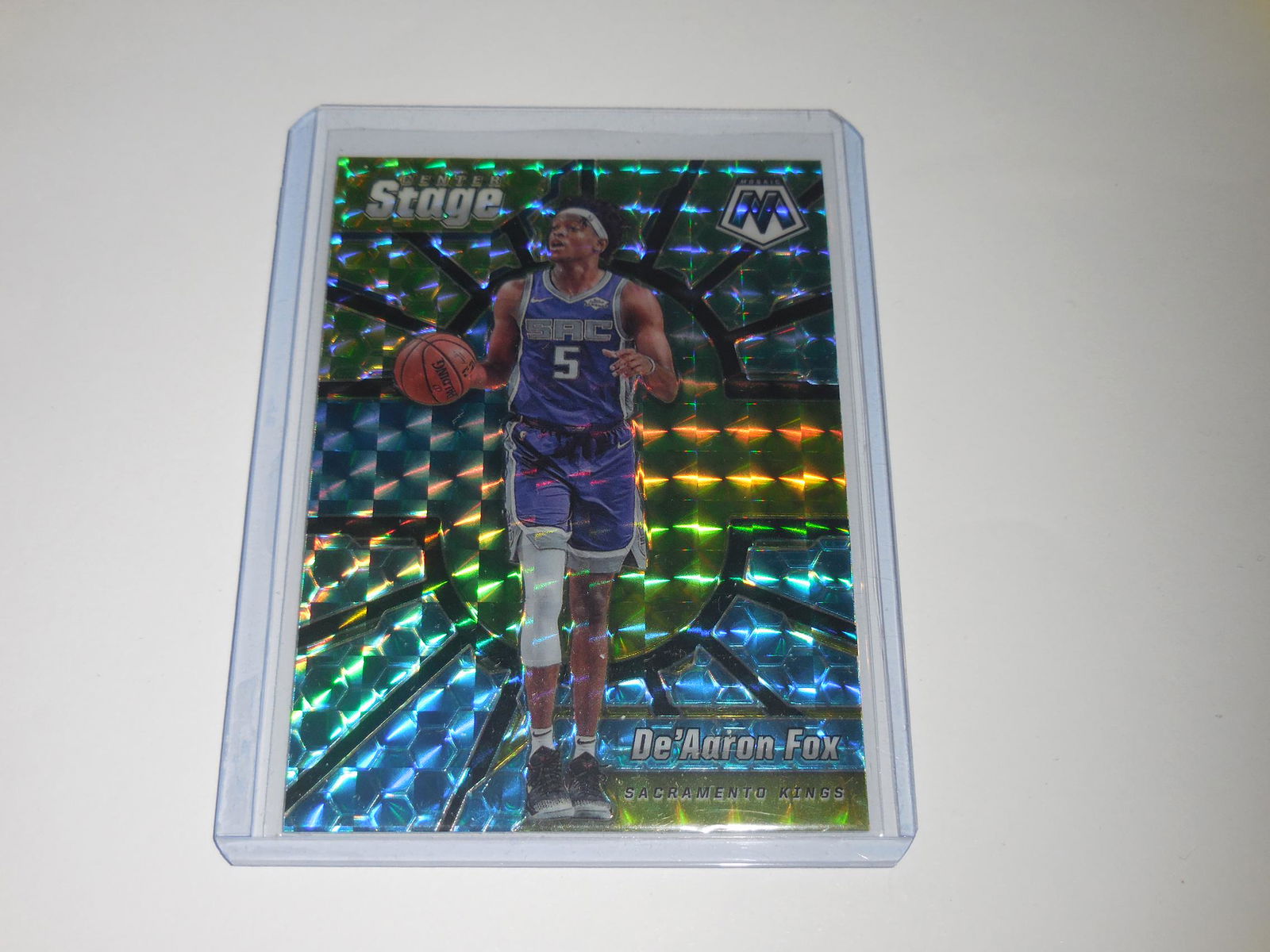 19-20 PANINI MOSAIC DE'AARON FOX CENTER STAGE PRIZM (1 of 2)