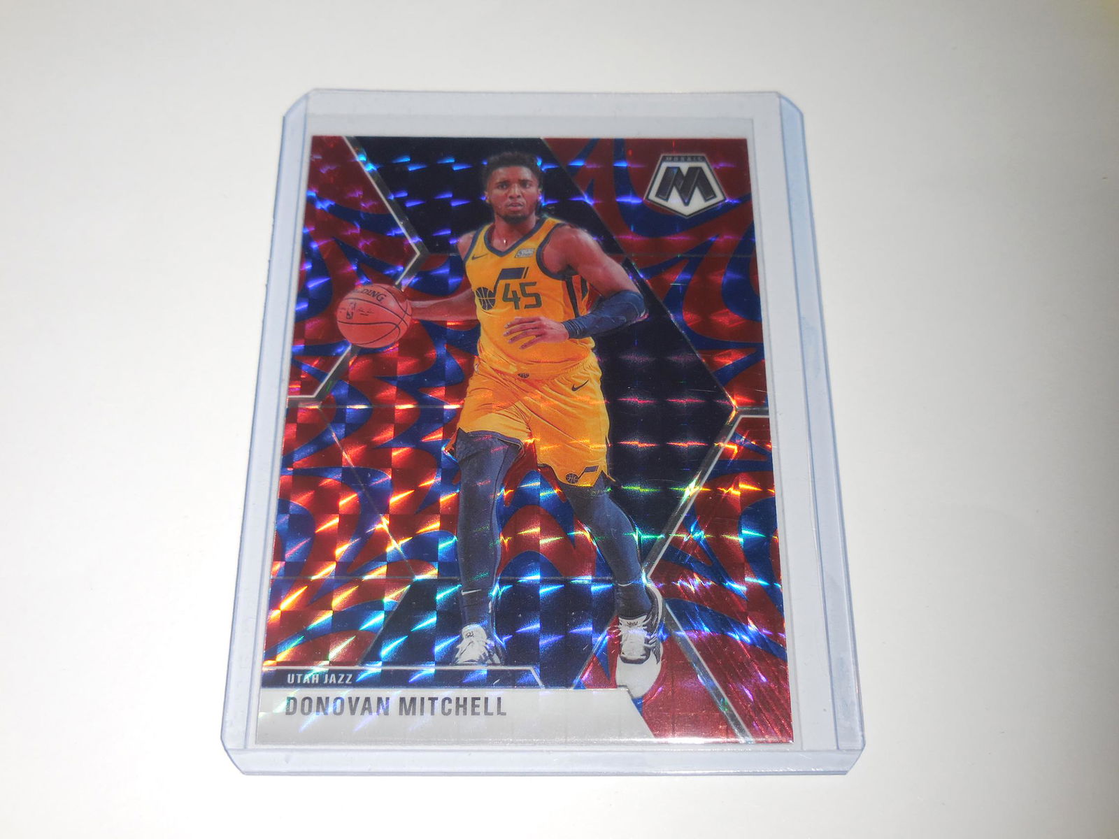 19-20 PANINI MOSAIC DONOVAN MITCHELL REACTIVE BLUE (1 of 2)
