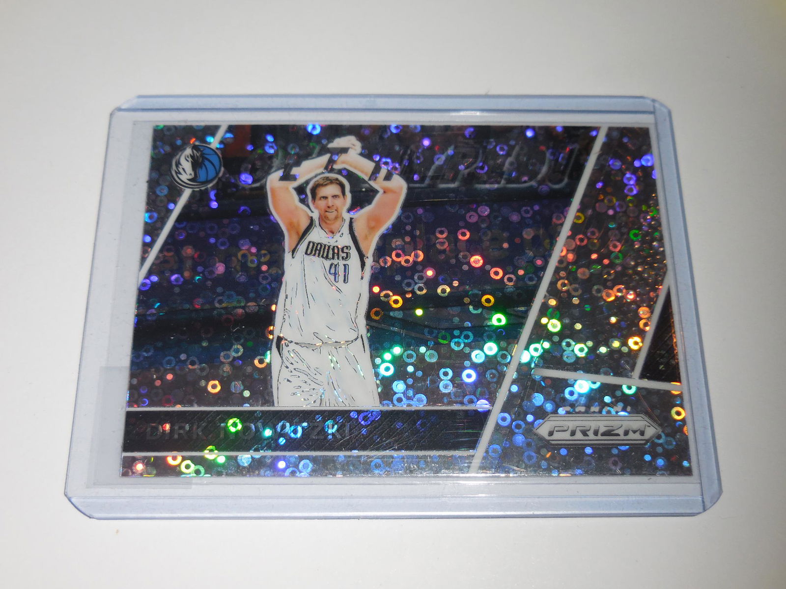 18-19 PRIZM DIRK NOWITZKI GET HYPED PRIZM (1 of 2)