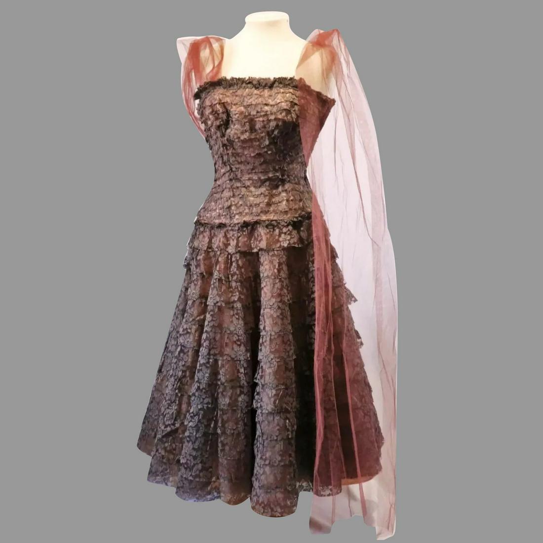 Vtg 1950's Brown lace Debutante Gown layered strapless (1 of 6)