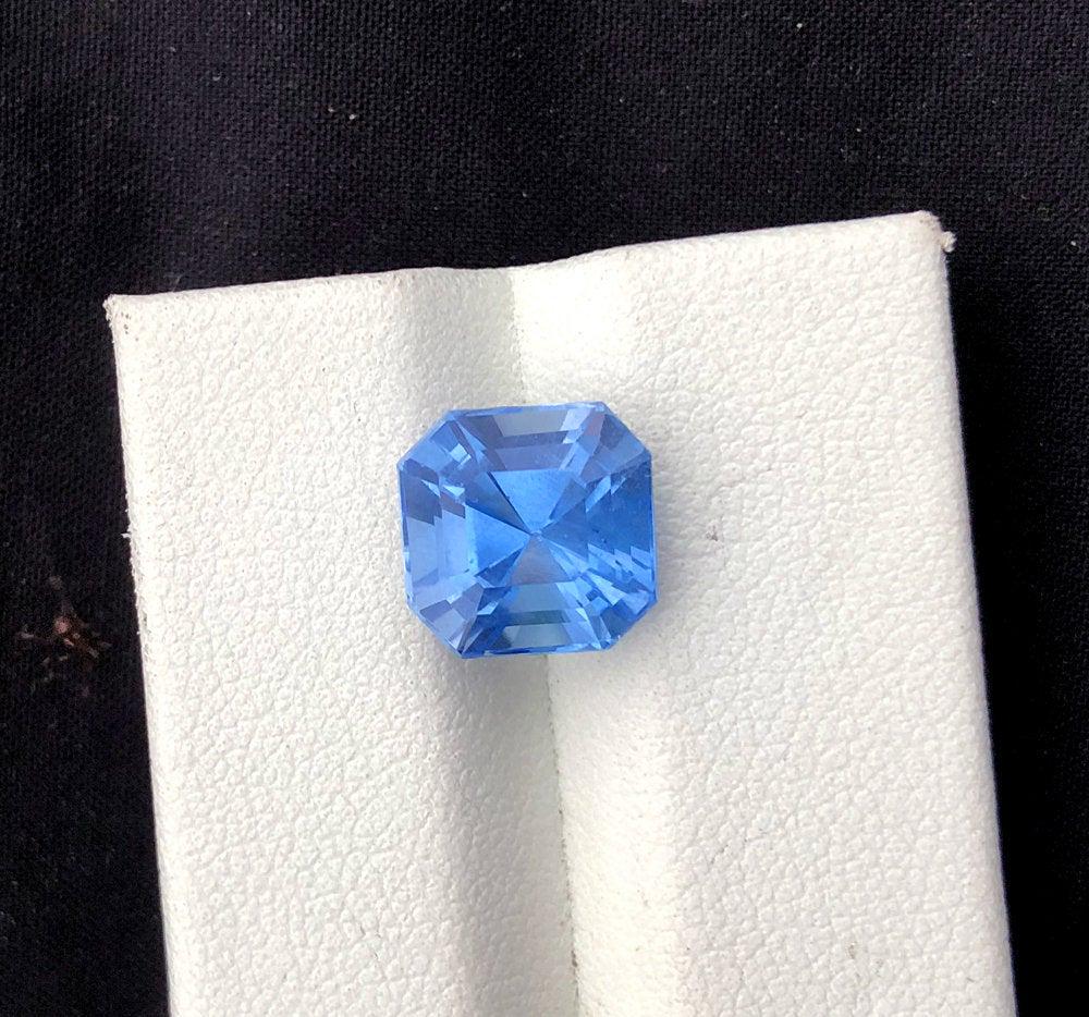 Aquamarine Gemstone , Presenting Collection Grade (1 of 6)