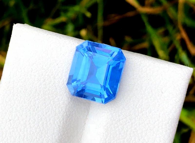 Aquamarine Gemstone - 4.00 cts , 11x10x7 mm: Dimensions (mm) 11 x 10 x 7mm Weight (carats) 4 carats Colors Aquamarine Gemstone. A beautiful member of the beryl family, aquamarine is a slightly greenish-blue variety. Aquamarine is one of the fine