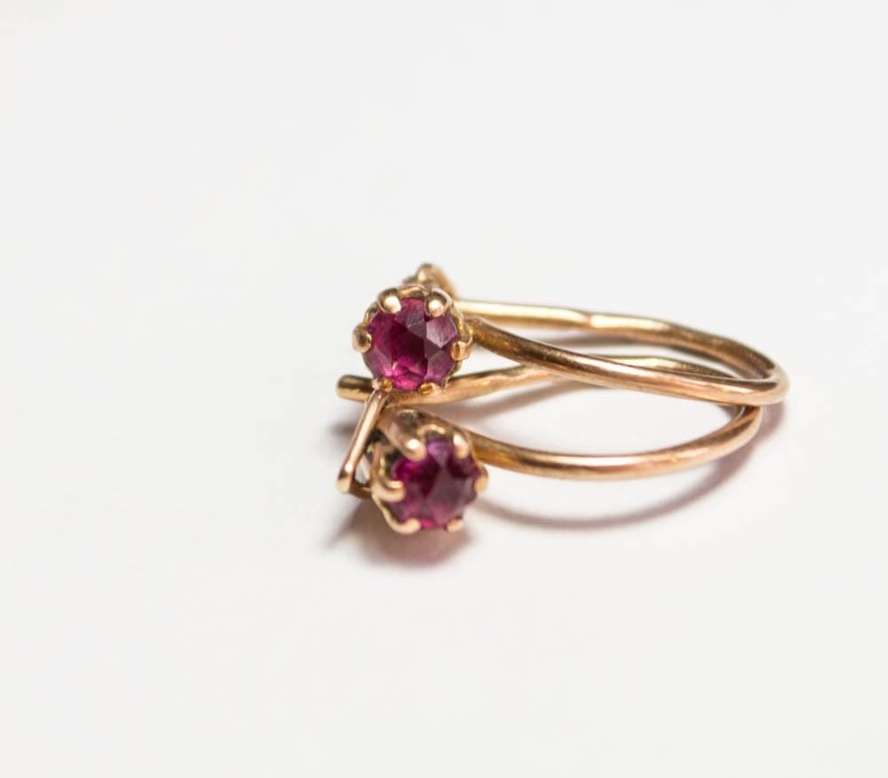 14K Gold USSR earings with ruby stamped: Title: 14K Gold USSR earings with ruby stamped Date/Period: 20 century (1922 - 1991 year) Dimensions: Weight: 0.049 oz. Material: 14K gold Description: Vintage original Soviet rose gold earrings with 