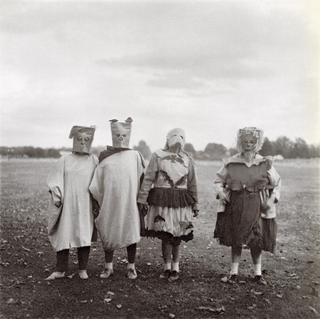 DIANE ARBUS - Untitled (4), 1970-71 (1 of 1)