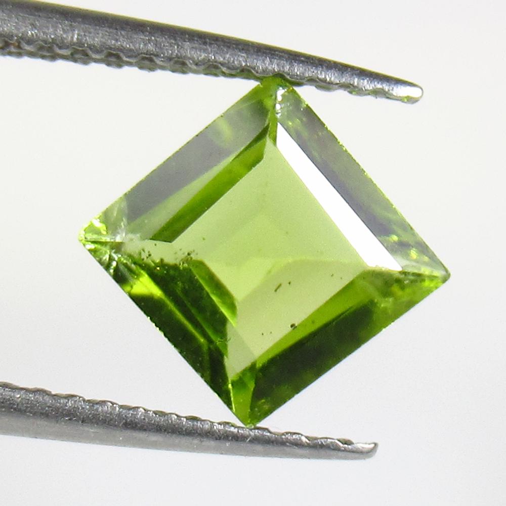 1.40 Ctw Natural Pakistan Peridot Square Cut: No Reserve! Title: 1.40 Ctw Natural Pakistan Peridot Square Cut Stone Clarity: VVS Gemstones: Peridot Carat Weights: 1.4 Size/Dimensions: 7.00 x 6.70 x 3.30 mm Additional Information: Top Class Luster