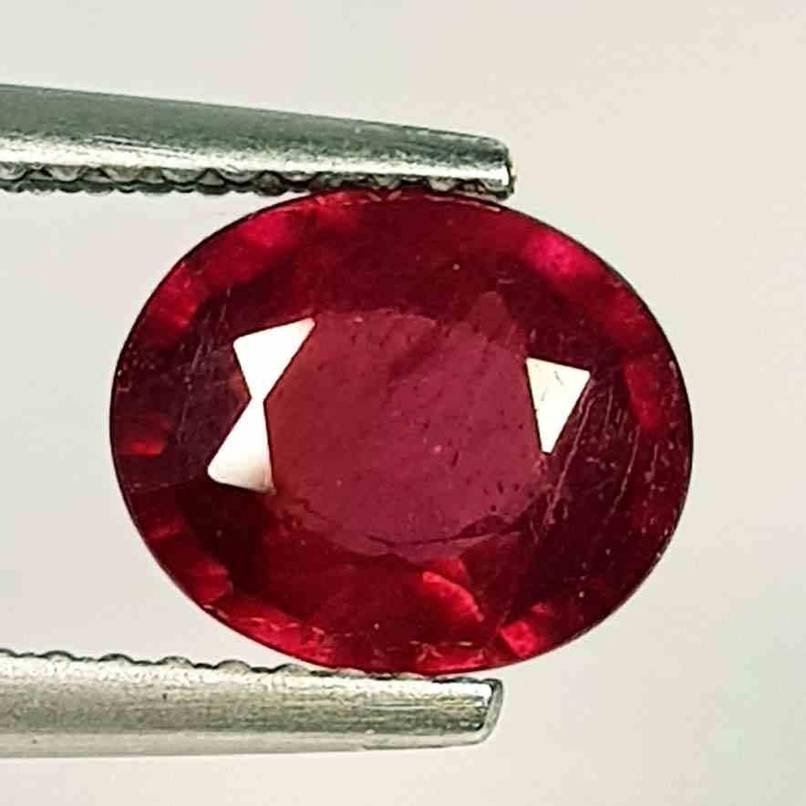 Natural Ruby Oval Cut 2.06 ct (1 of 5)