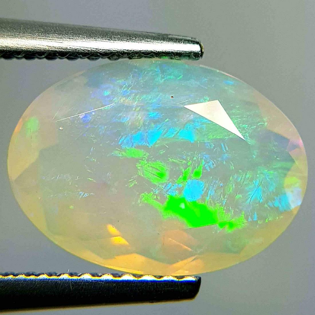 Natural Fire Opal Oval Cut 1.53 ct (1 of 5)