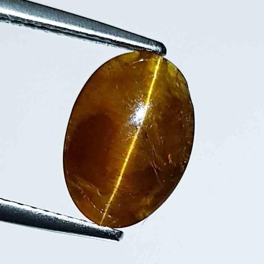 4.57 ct Natural Apatite cat's Eye: No Reserve! Title: 4.57 ct Natural Apatite cat's Eye Color/Clarity: Opaque Gemstones: Loosegemstone Carat Weights: 4.57 Size/Dimensions: 11.80 x 8.40 x 5.50 Additional Information: Oval - Jharkhand Sh