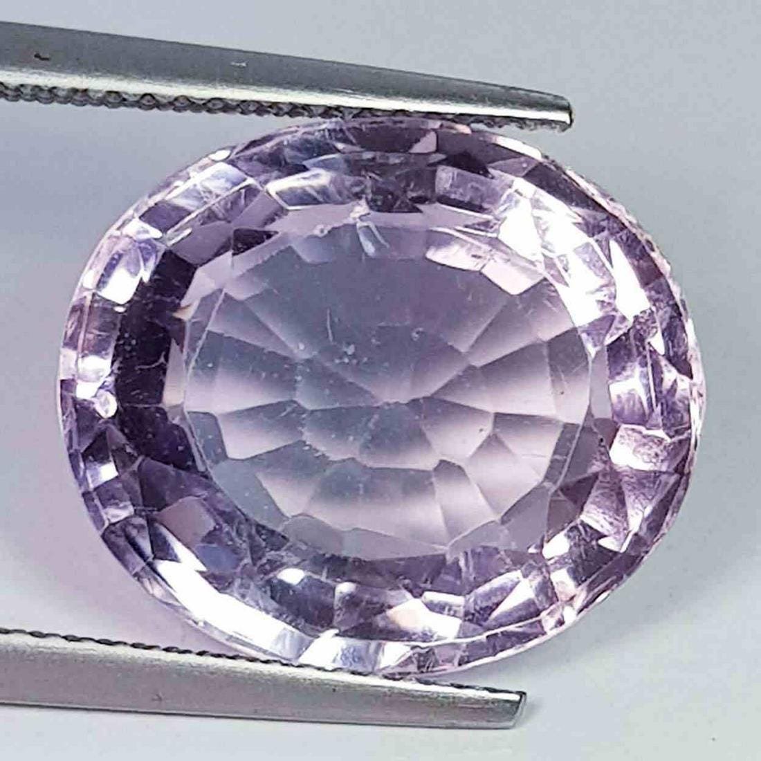 Nathural Amethyst Oval Cut 13.15 Ct (1 of 5)