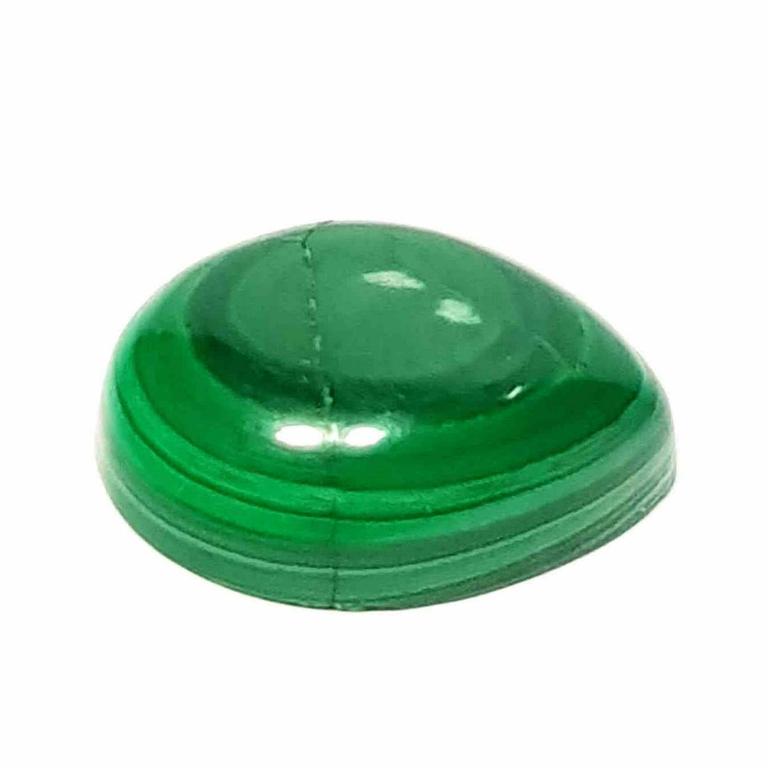 5.30 ct Natural Malachite: No Reserve! Title: 5.30 ct Natural Malachite Color/Clarity: Opaque Gemstones: Loosegemstone Carat Weights: 5.3 Size/Dimensions: 12.20 x 9.10 x 4.40 Additional Information: Pear - USA/Egypt Shipping: