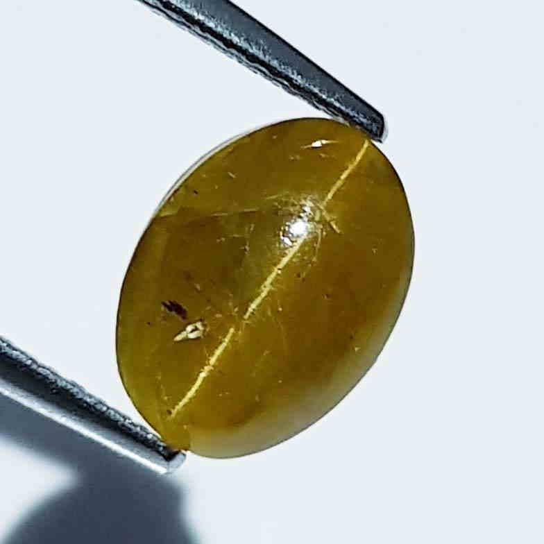3.73 ct Natural Apatite cat's Eye: No Reserve! Title: 3.73 ct Natural Apatite cat's Eye Color/Clarity: Opaque Gemstones: Loosegemstone Carat Weights: 3.73 Size/Dimensions: 10.80 x 8.00 x 5.00 Additional Information: Oval - Jharkhand Sh