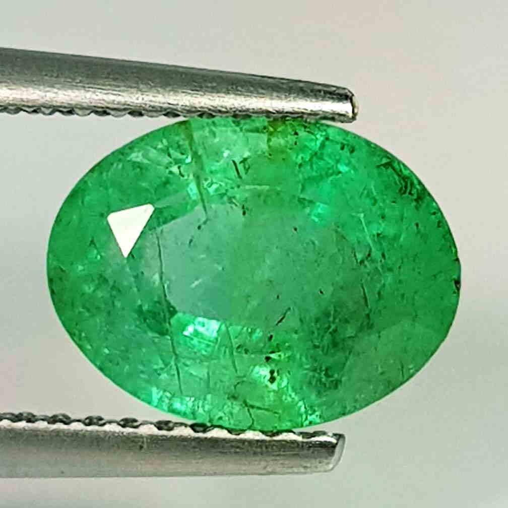 Natural Emerald Oval Cut 3.04 ct (1 of 5)
