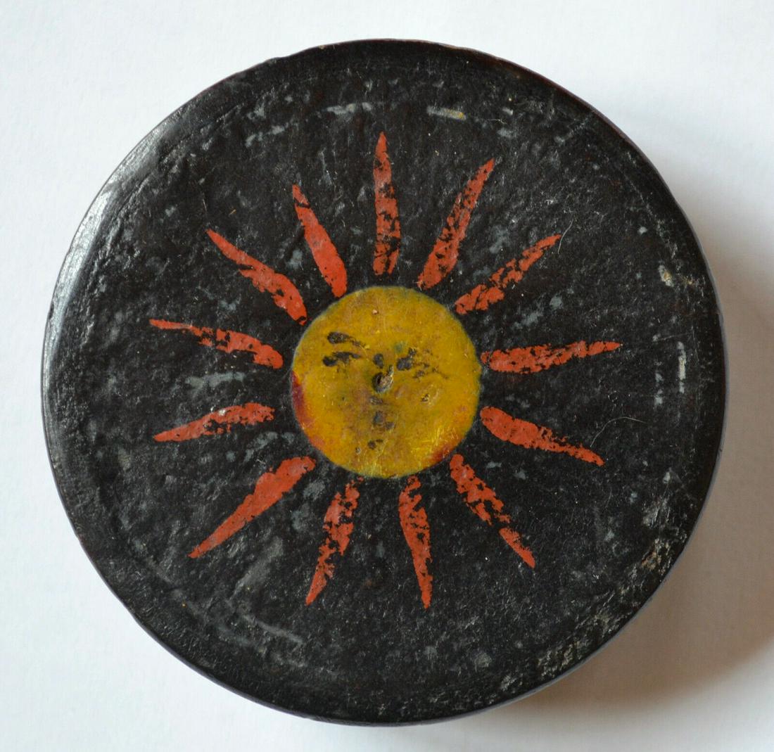 Antique Laquer Snuff Box with Hand Painted Sun (1 of 8)