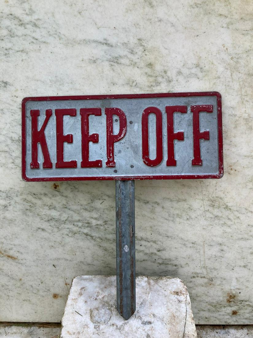 C1950 Keep Off Grass Sign (1 of 3)