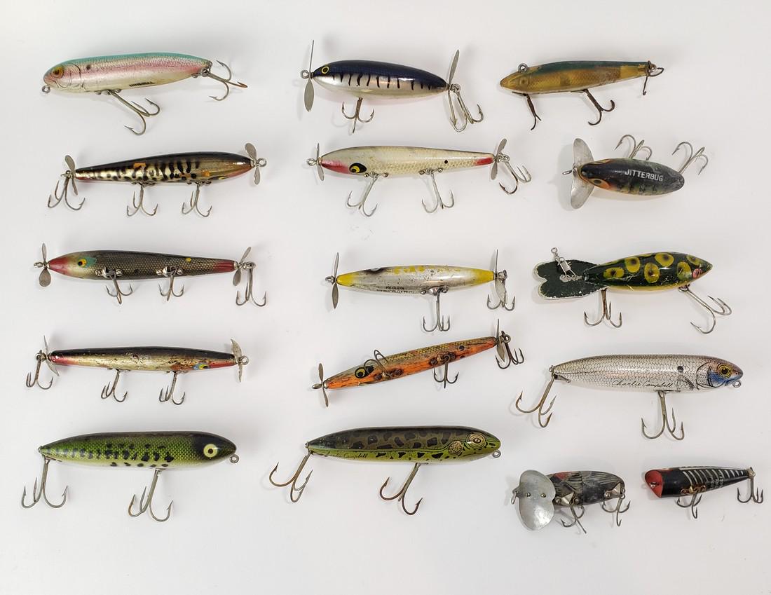 lot of 16 vintage Fishing Lures, Heddon, Zara, Charlie (1 of 9)