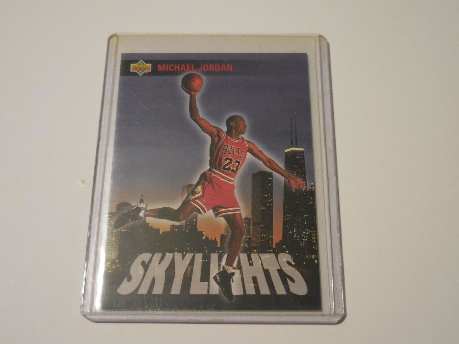 1993-94 UPPER DECK MICHAEL JORDAN SKY LIGHTS BULLS (1 of 2)