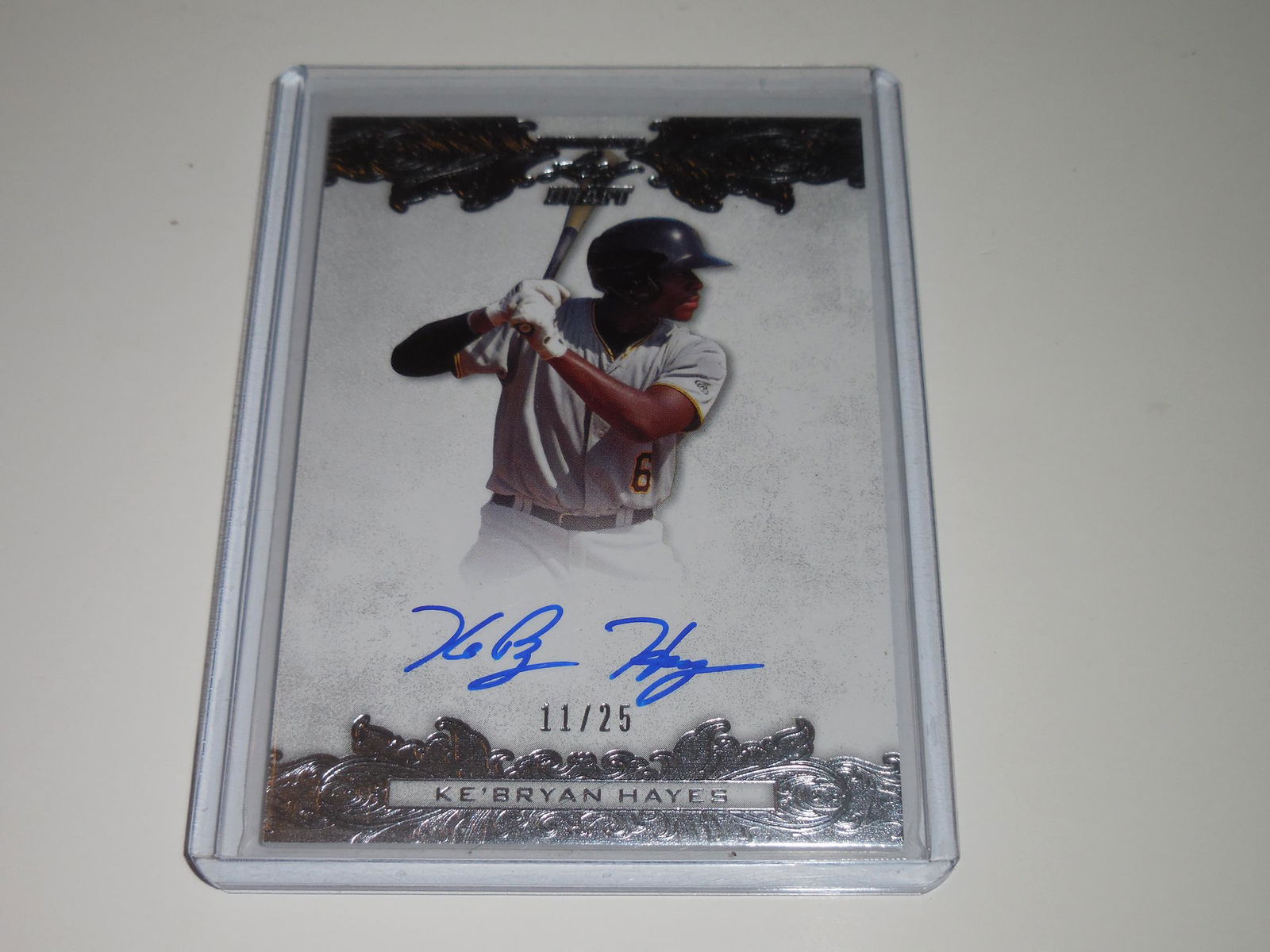 2015 LEAF DRAFT KE'BRYAN HAYES AUTO ROOKIE #'D 11/25 (1 of 2)