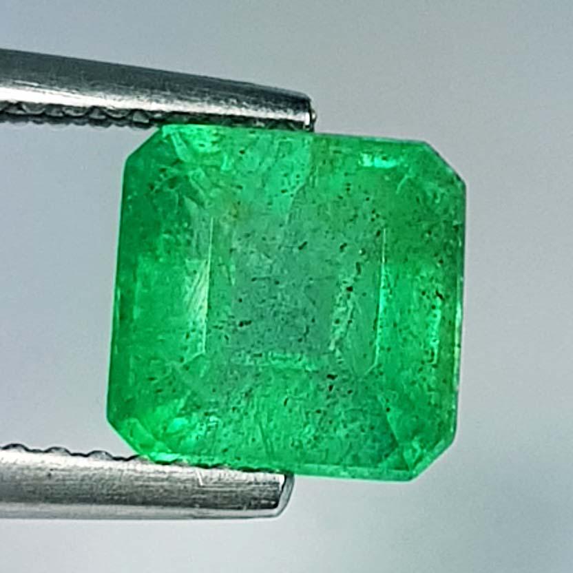 Natural Emerald Square Cut 1.92 ct (1 of 5)