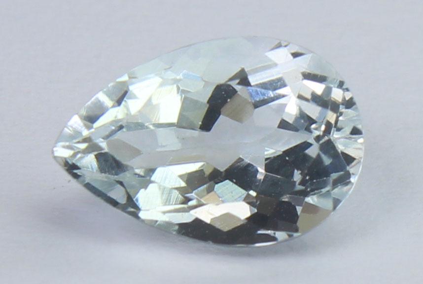 1.41 Cts Natural White beryl: No Reserve! Gemstone : Natural White beryl Origin : Brazil Weight : 1.41 carats Dimensions : 9x6x4.7 mm Shape : Pear Cut Color : Colorless Treatment : No Treatment Transparency : Transparent Clarity :