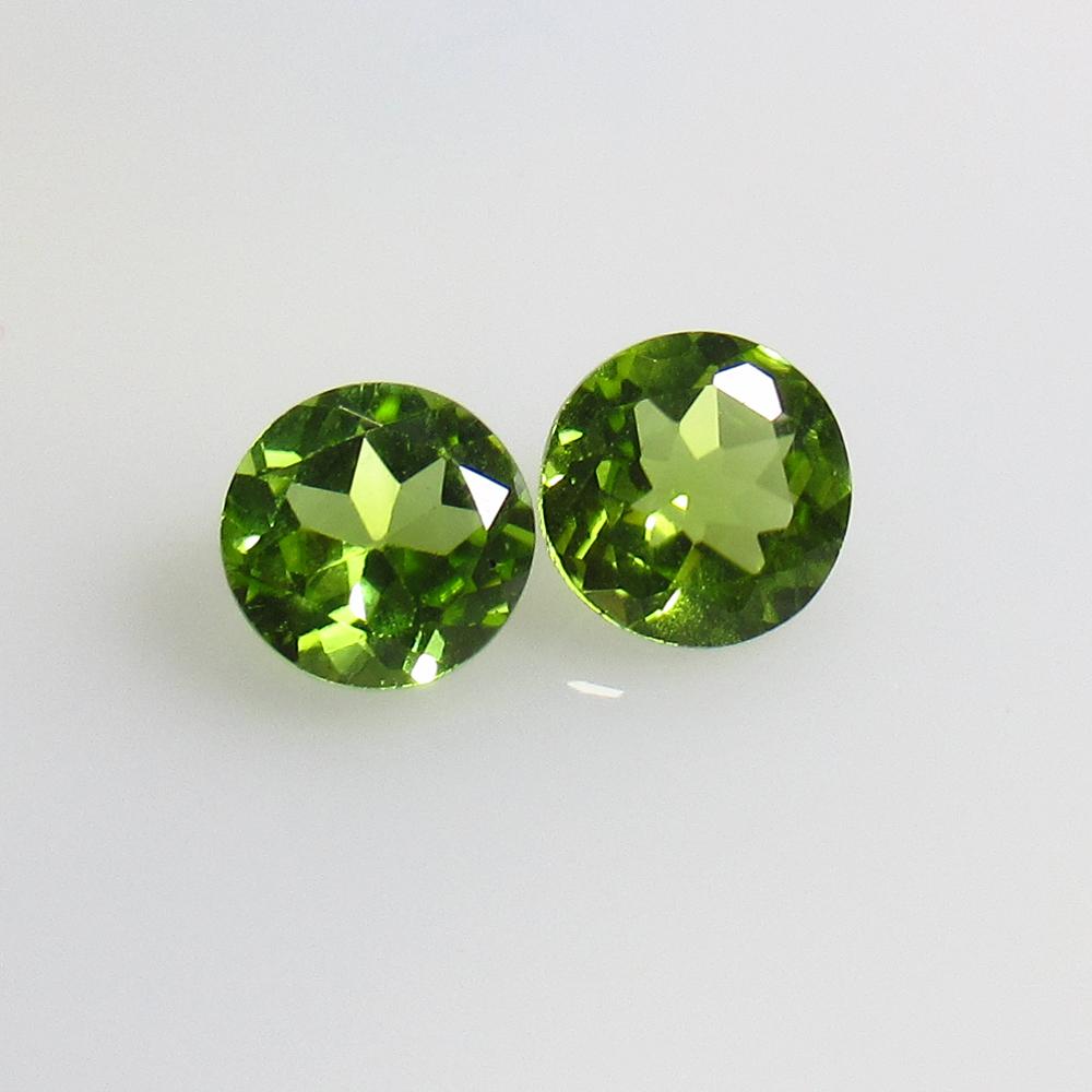 2.60 Ct Natural Peridot Round Pair (1 of 2)