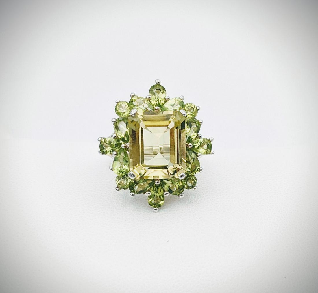Sterling Silver Sz 7 Peridot Ring (1 of 3)