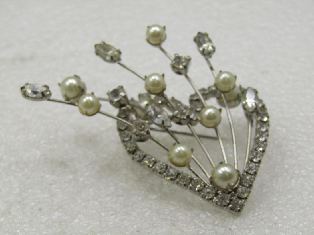 Vintage Rhinestone Heart Brooch with Curved Strands, (1 of 4)