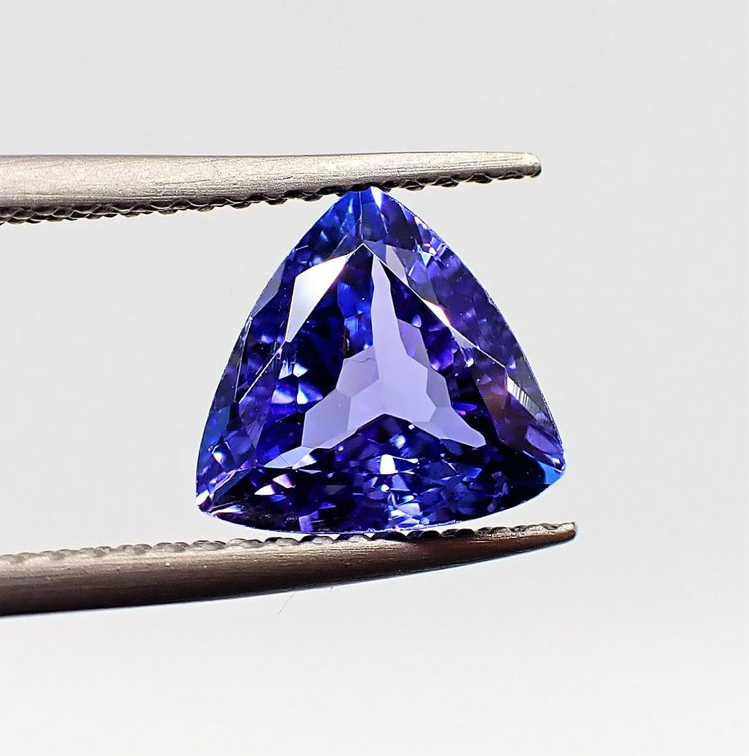 Tanzanite AAA Color - 2.00 ct (1 of 9)