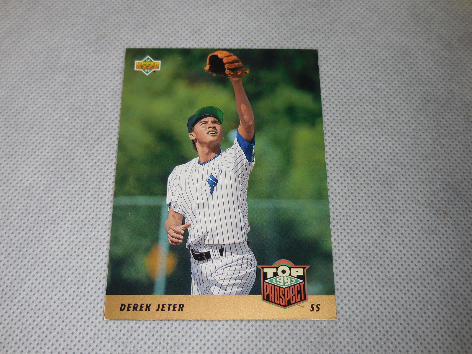 1993 UPPER DECK #449 DEREK JETER ROOKIE CARD (1 of 2)