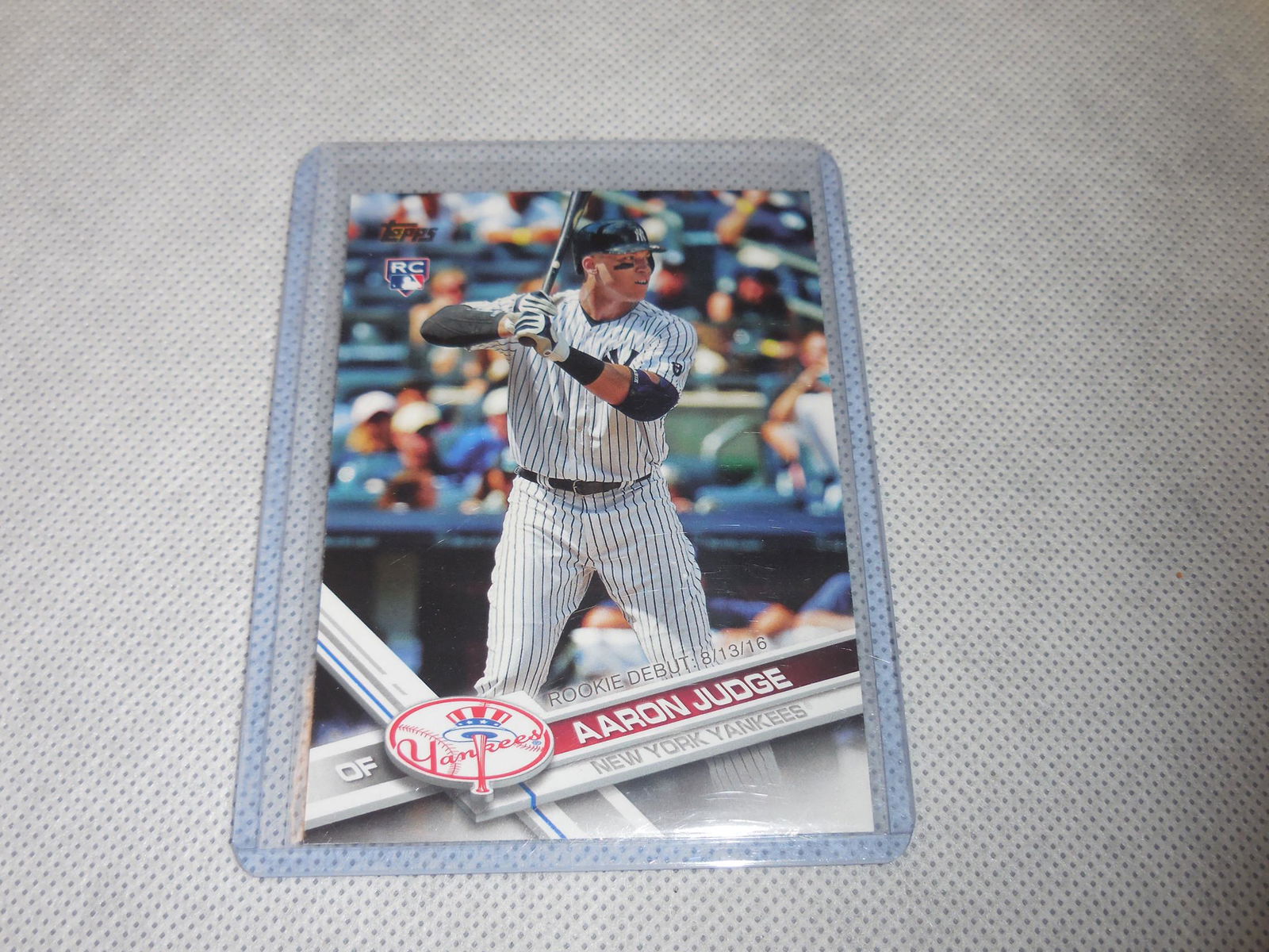 2017 TOPPS UPDATE ROOKIE DEBUT ROOKIE CARD (1 of 2)