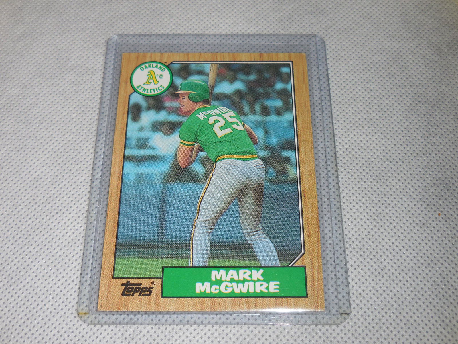 1987 TOPPS #366 MARK MCGWIRE ROOKIE CARD (1 of 2)