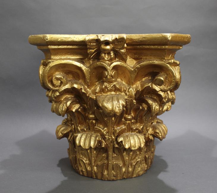 Gilt Corinthian Capital Pedestal Base (1 of 3)