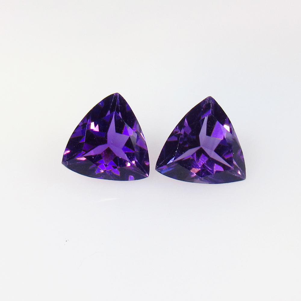 2.88 Ct Natural Purple Amethyst Trilloin Pair (1 of 2)