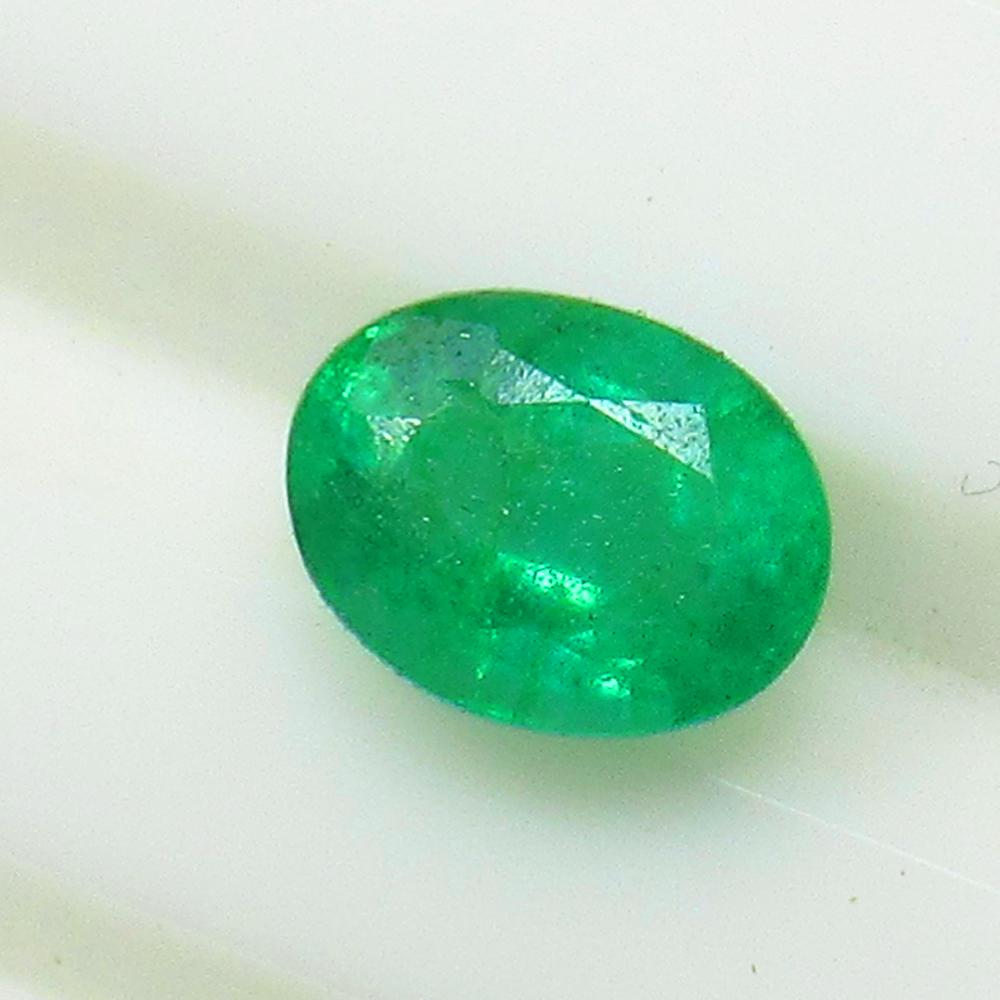 1.25 Ct Natural Zambian Emerald Oval Cut (1 of 2)