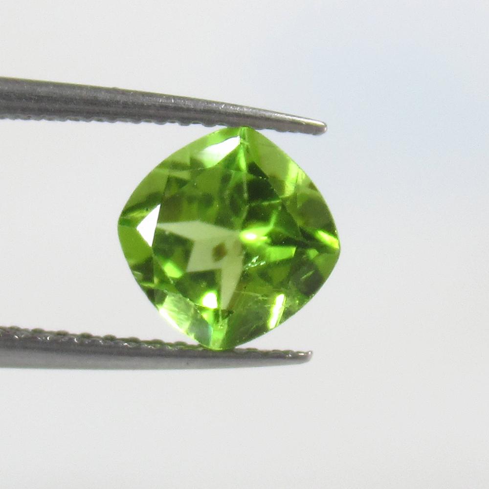 1.64 Ctw Natural Pakistan Peridot Cushion Cut: No Reserve! Title: 1.64 Ctw Natural Pakistan Peridot Cushion Cut Stone Clarity: VVS Gemstone: Peridot Carat Weight: 1.64 Size/Dimensions: 7.20 x 7.20 x 4.50 mm Additional Information: Top Class Luster