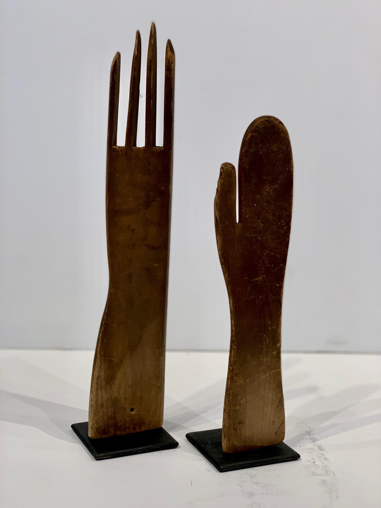 Pair c 1900 Glove & Mitten Stretchers (1 of 3)