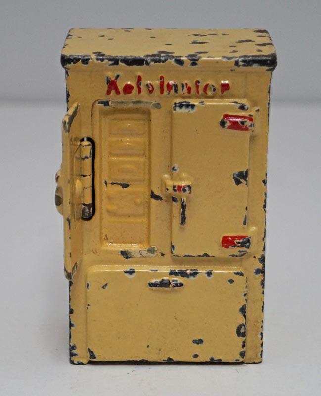 Kelvinator Refrigerator Iron Still Bank Arcade (1 of 6)
