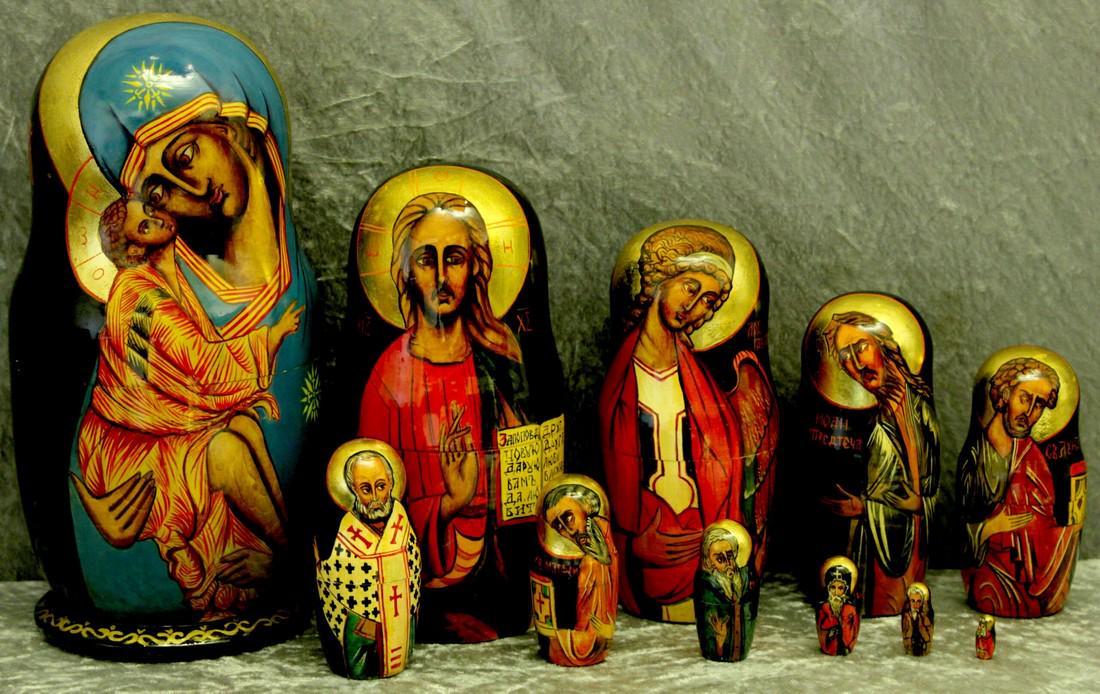 Matreshka: Dimensions: 0.0 × 13.0 × 28.0 cm Matreshka. Traditional russian wooden nesting doll. Handmade, handpainting with autogram. Moskow. 11 pcs. Reserve: $400.00 Shipping: Domestic: Flat-rate of $50.00 to