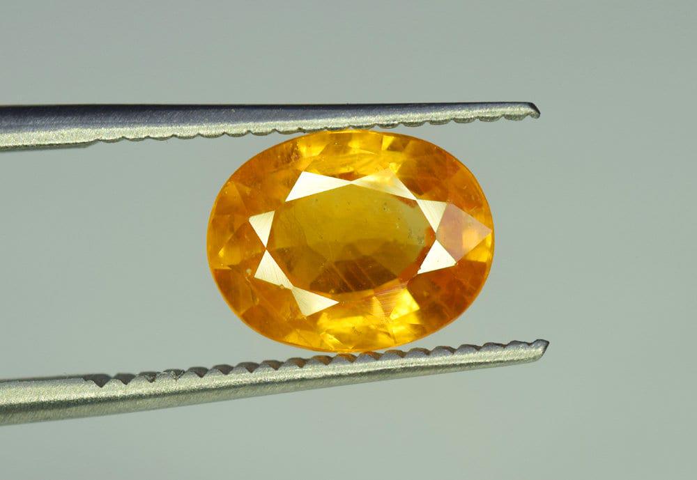 Sapphire, 2.35 Carats Very Amazing Natural Yellow (1 of 3)