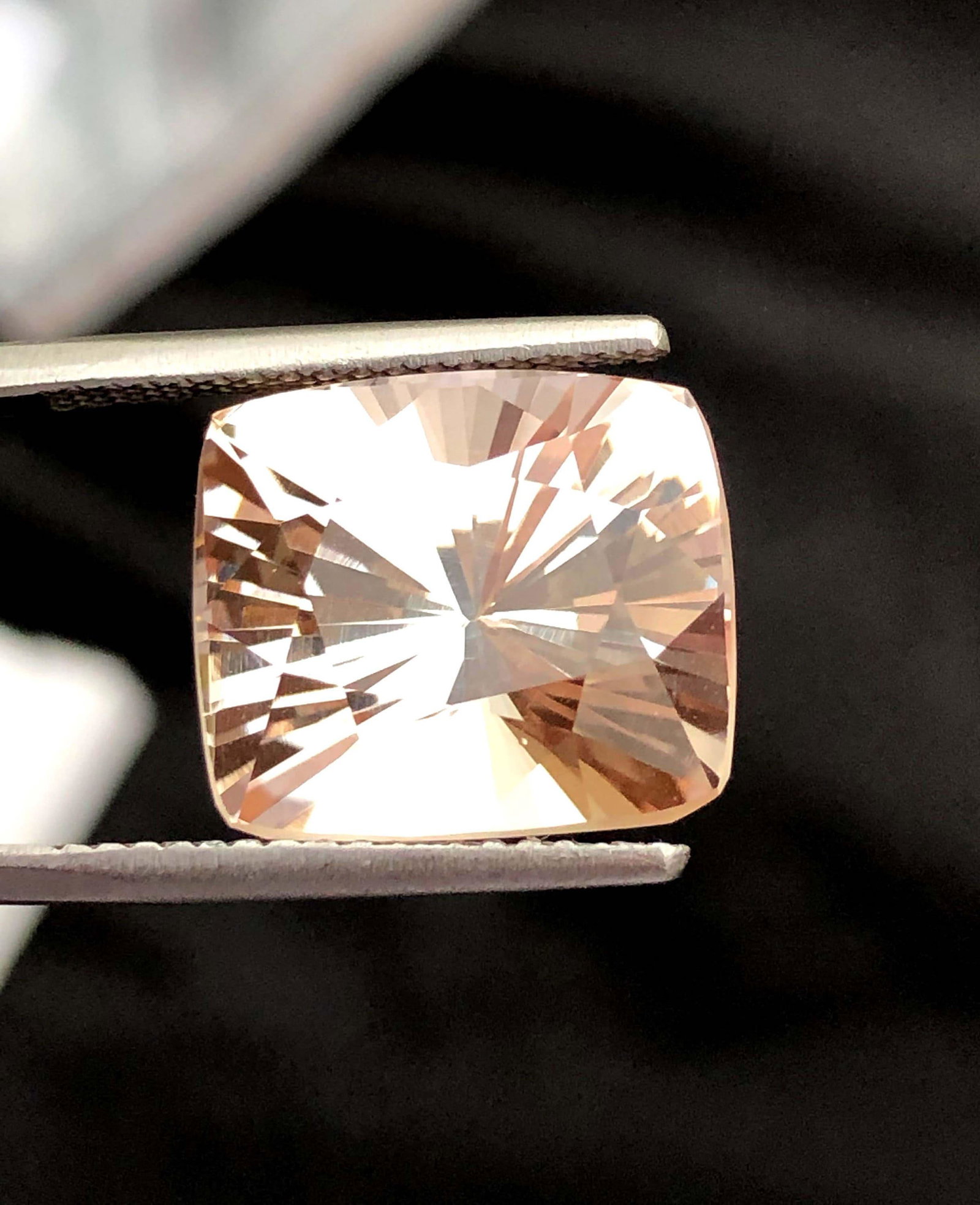 Topaz Gemstone ~ Topaz Top Grade Natural Step Cushion: Topaz Gemstone ~ Topaz Top Grade Natural Step Cushion From Pakistan Dimensions (mm) ~ 16*14*12 mm Weight (carats) ~ 22 Carats Origin : Skrdu Pakistan DHL Global Reserve: $100.00 Shipping: Domestic: Fl