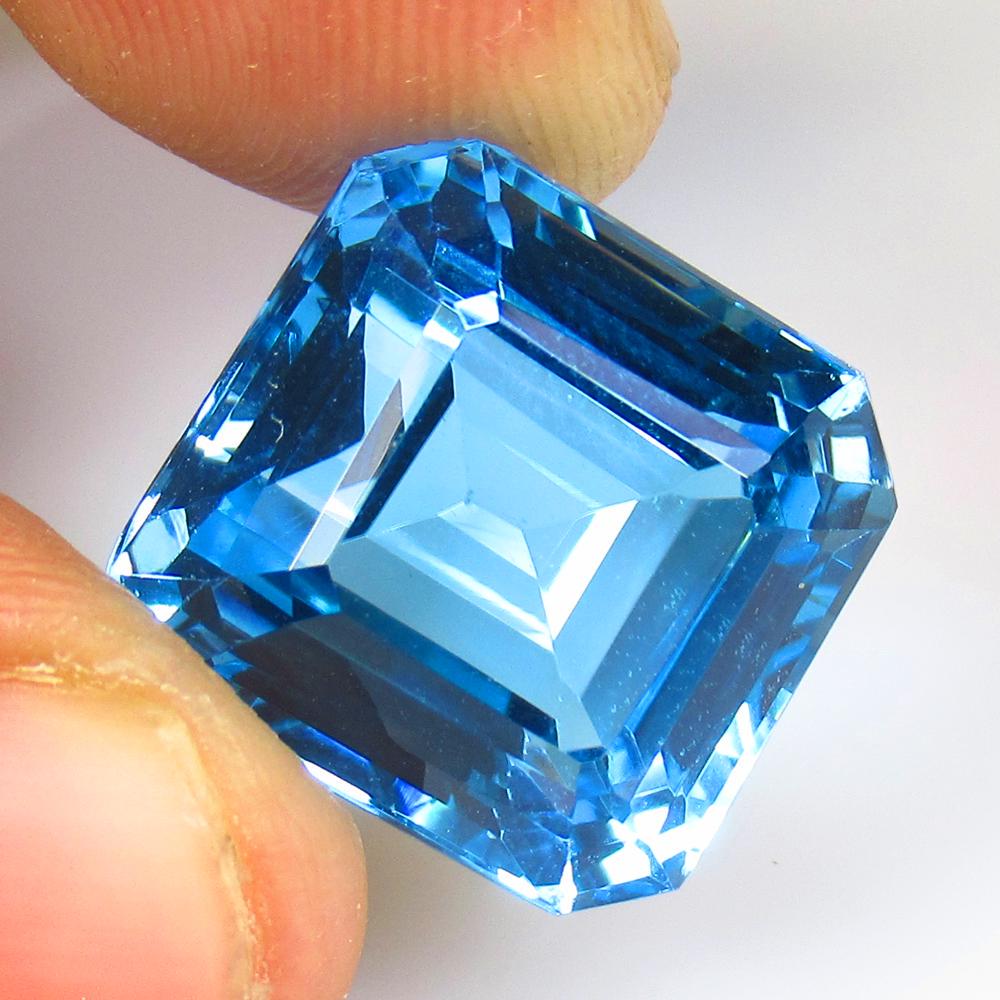 23.85 Ctw Natural Blue Topaz Octagon Cut (1 of 4)